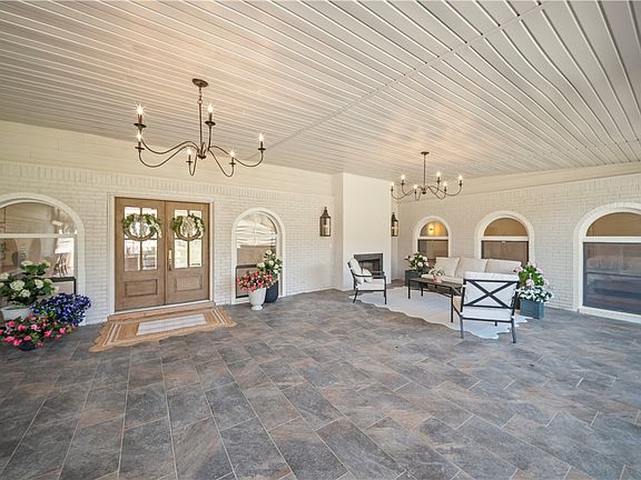 2nd image of 573 Reed Valley Rd