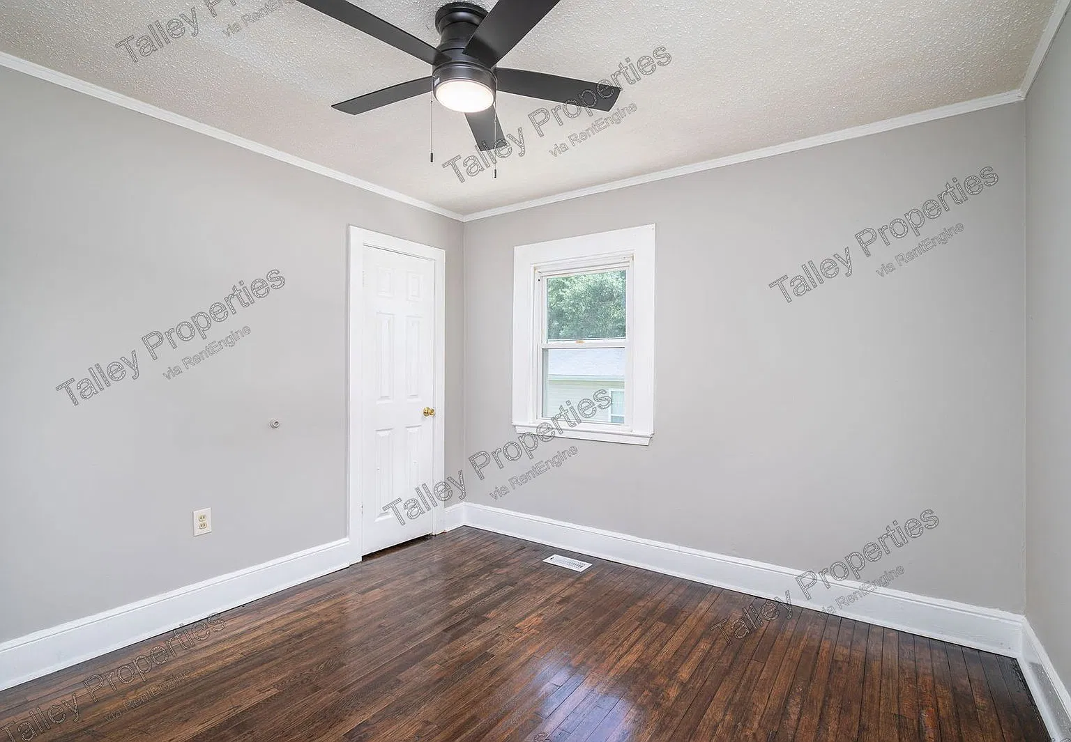 2 bed, 1.0 bath, 900 sqft, $1,749 — Photo 4