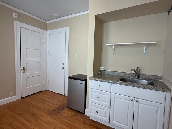 692 Bush St, San Francisco, CA