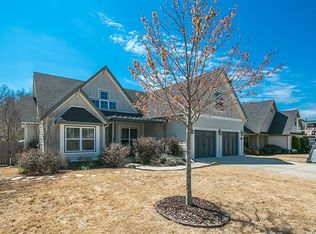 1013 Chancery Ln, Cave Springs, AR 72718