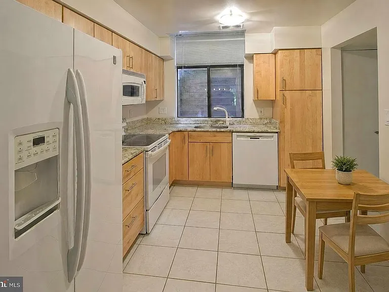 11108 Boathouse Ct #97 — Photo 11