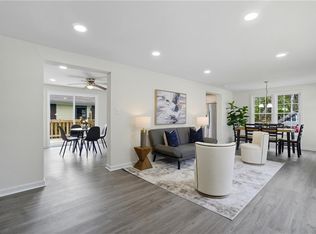 1089 Sandy Narrows Ct, Virginia Beach, VA 23454