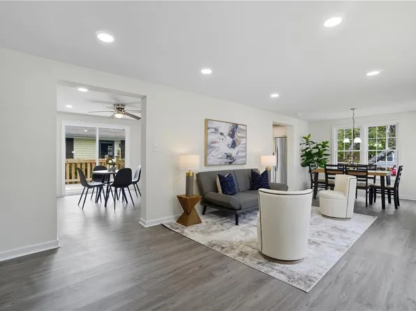 1089 Sandy Narrows Ct, Virginia Beach, VA 23454