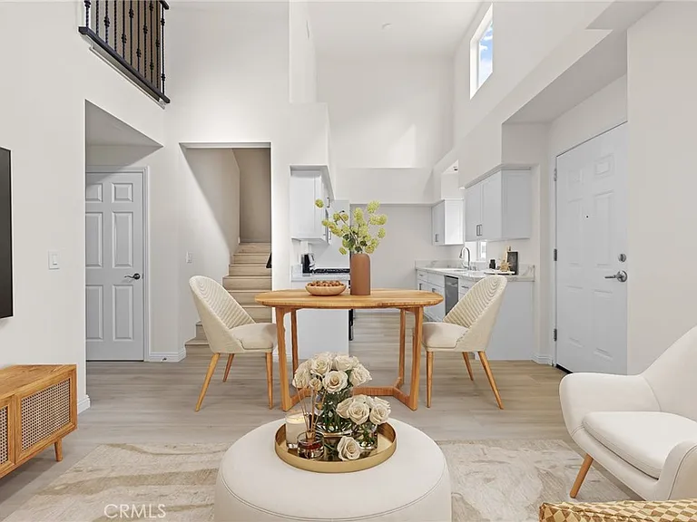 1818 S Norton Ave #408 — Photo 4