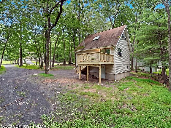3rd image of 550 Whippoorwill Dr
