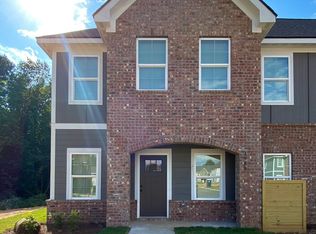 1988 Legacy Cir, Opelika, AL 36801