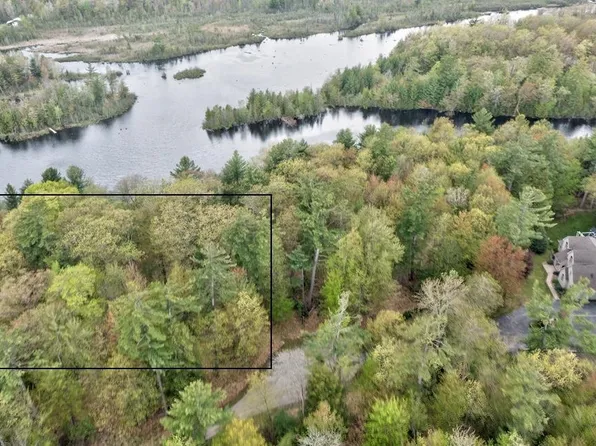 Beaudin Ln, Marinette, WI 54143