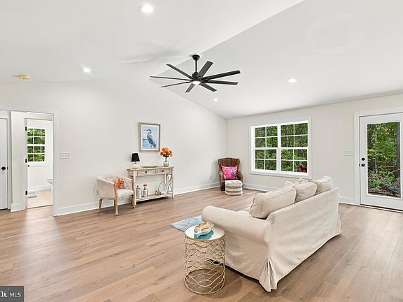 3rd image of 8425 Swan Woods Rd