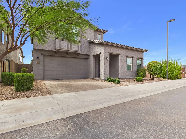 7001 E Portland St — Photo 45