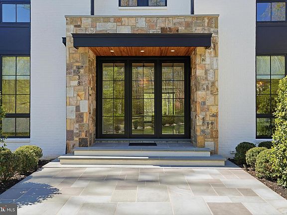 5th image of 938 Saigon Rd