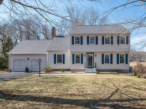 121 Riverview Drive, Guilford, CT 06437