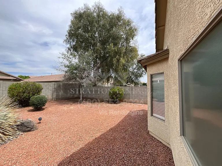 15962 W Acapulco Ln — Photo 12