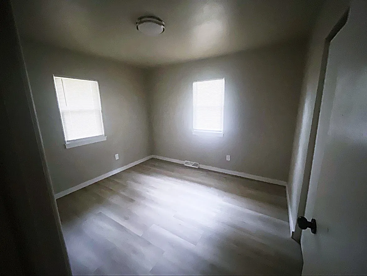 2 bed, 816 sqft, $1,250 — Photo 2