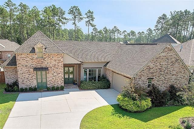 1st image of 613 Chateau Andelot