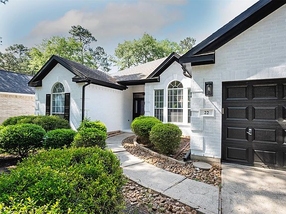 3rd image of 22 S Lace Arbor Dr