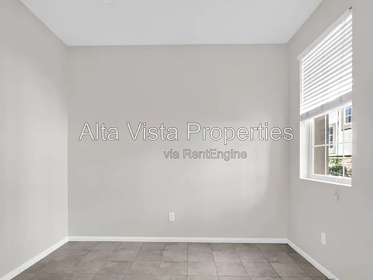 2346 Sentinel Ln — Photo 16