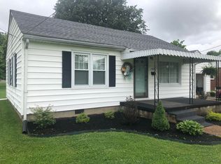 1507 Ferry St, Metropolis, IL 62960