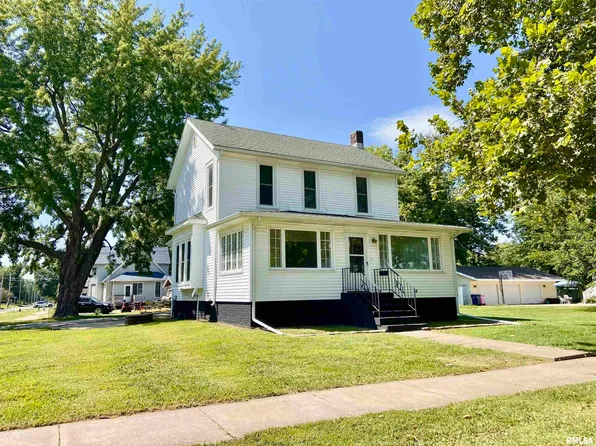 601 N College Ave, Aledo, IL 61231