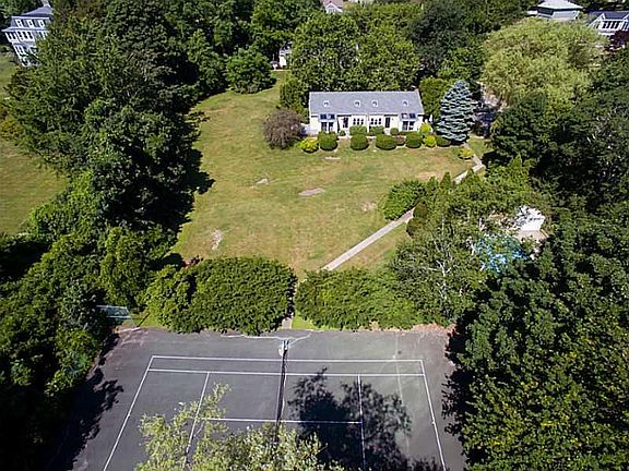 2nd image of 30-32 Acacia Dr
