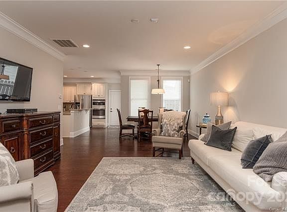 5th image of 21338 Old Canal St