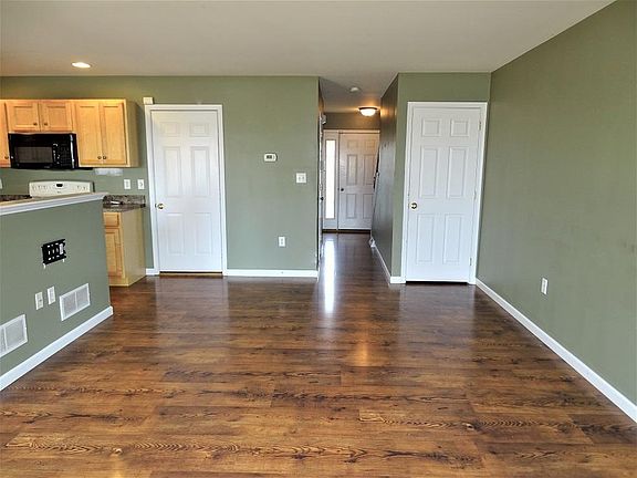 2nd image of 41 Granite Dr