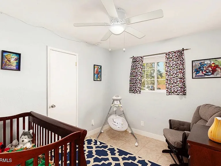 2711 W Carson Dr — Photo 9