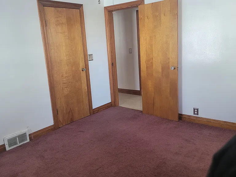 5330 Seneca St — Photo 28