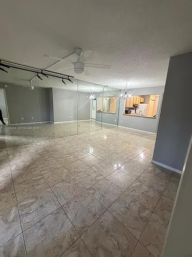 20825 NE 8th Ct #103-19 Photo 1