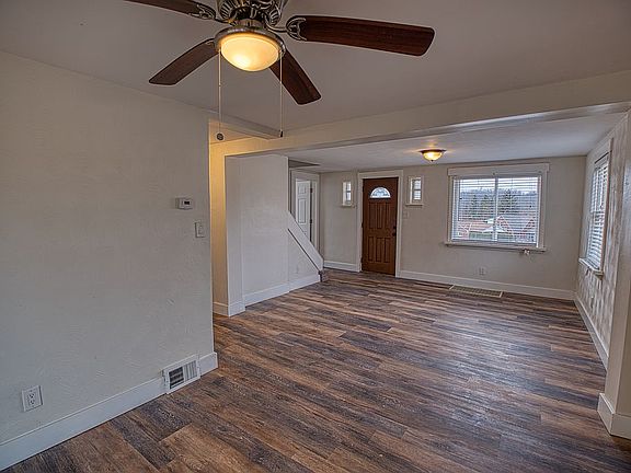 5th image of 2529 Campbell Cir
