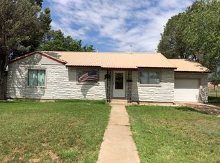 621 N Crosby Ave, Tulia, TX 79088