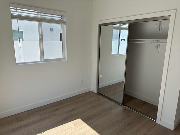 4th image of 7726 Jordan Ave #1/2