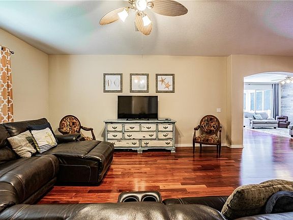 3rd image of 20505 Sultana Ct