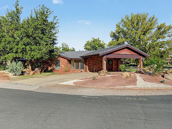 2nd image of 1137 W Goldenrod Cir