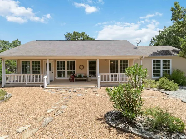 385 Rolling View, Canyon Lake, TX 78133