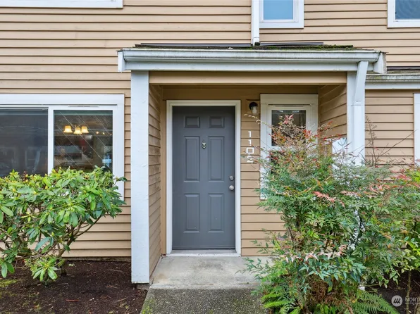 23715 13th Place S #1102, Des Moines, WA 98198