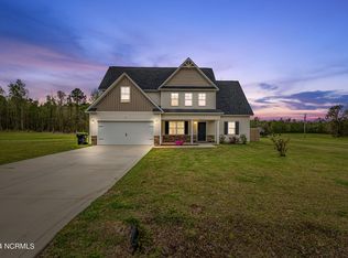 165 Hawks Point Rd, Jacksonville, NC 28540