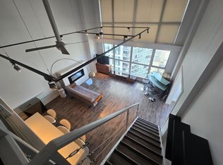 1238 Seymour St #905, Vancouver, BC V6B 6J3