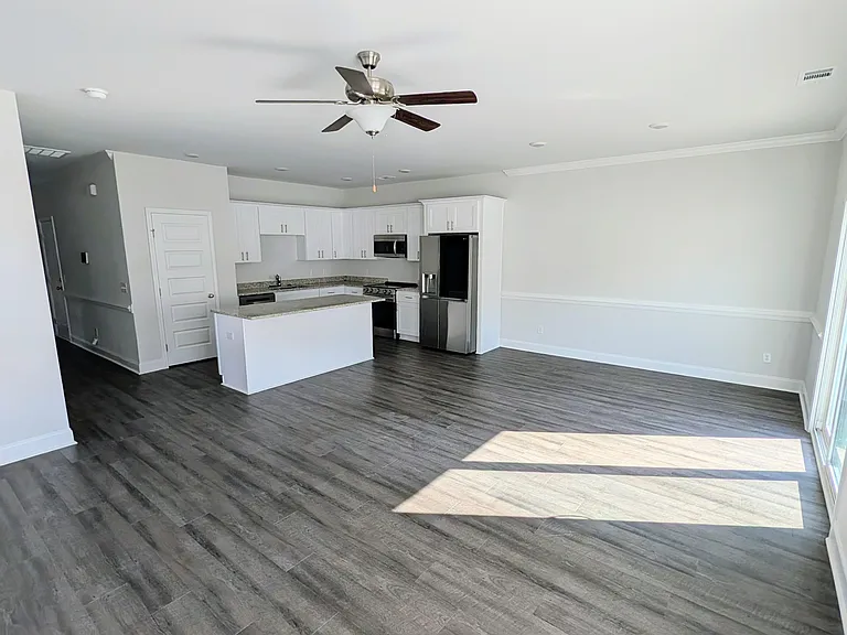 337 Governor Gwinnett Way — Photo 3