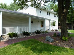 13690 Theresa Pl, Eden Prairie, MN 55346