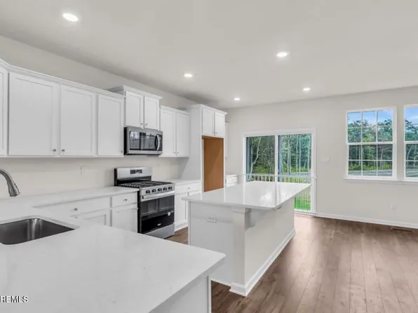 276 Mantoloking Drive, Jackson, NJ 08527