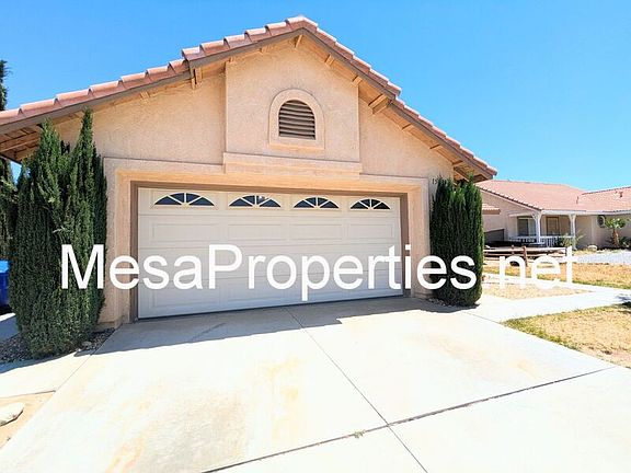 2nd image of 15635 Desert Springs Dr