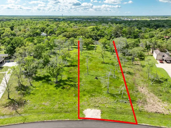 32710 Bayou Bnd #90, Angleton, TX 77515