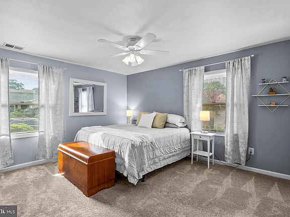 5th image of 7943 Trafalgar Ct
