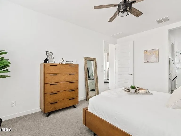 9854 E Red Giant Dr — Photo 17