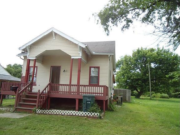 3rd image of 2021 Linwood Ave