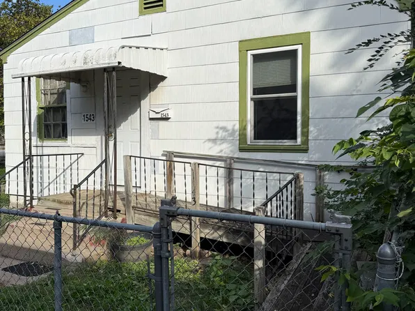 1543 S Pershing Ave, Wichita, KS 67218