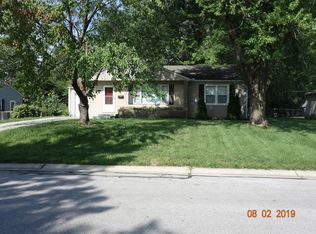 7604 Falmouth St, Prairie Village, KS 66208