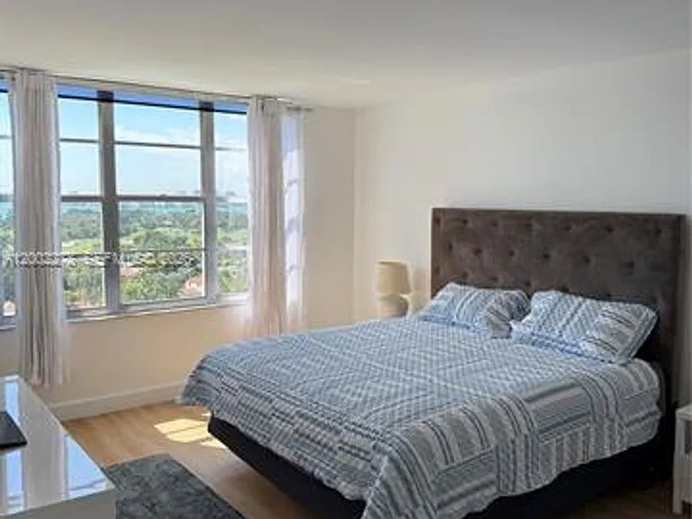 5700 Collins Ave #15H — Photo 8