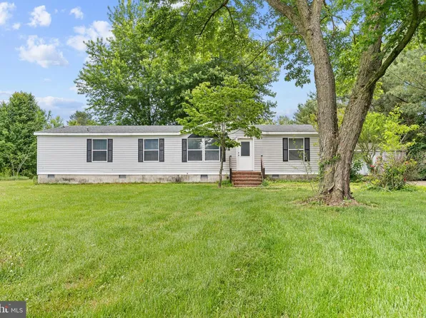 35383 Dannys Dr, Laurel, DE 19956