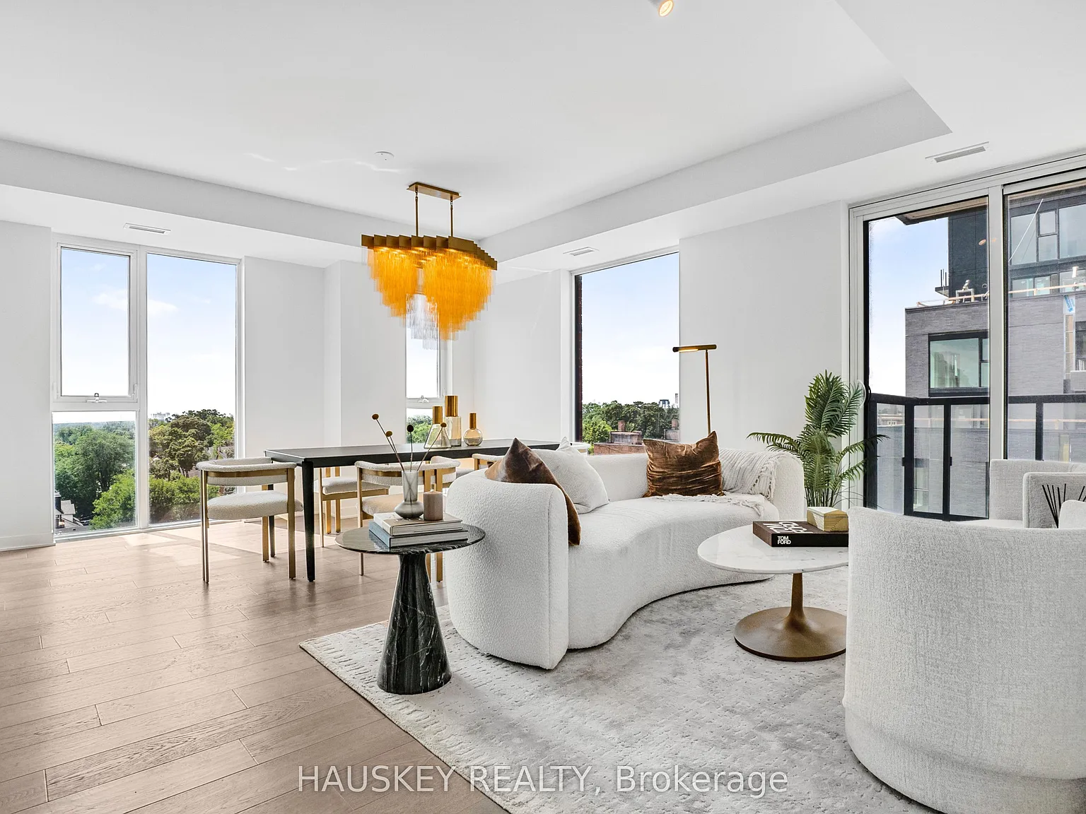 3 bed, $4,000 — Photo 1